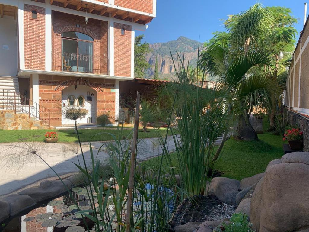 La Buena Suerte Hotel Tepoztlan Exterior photo